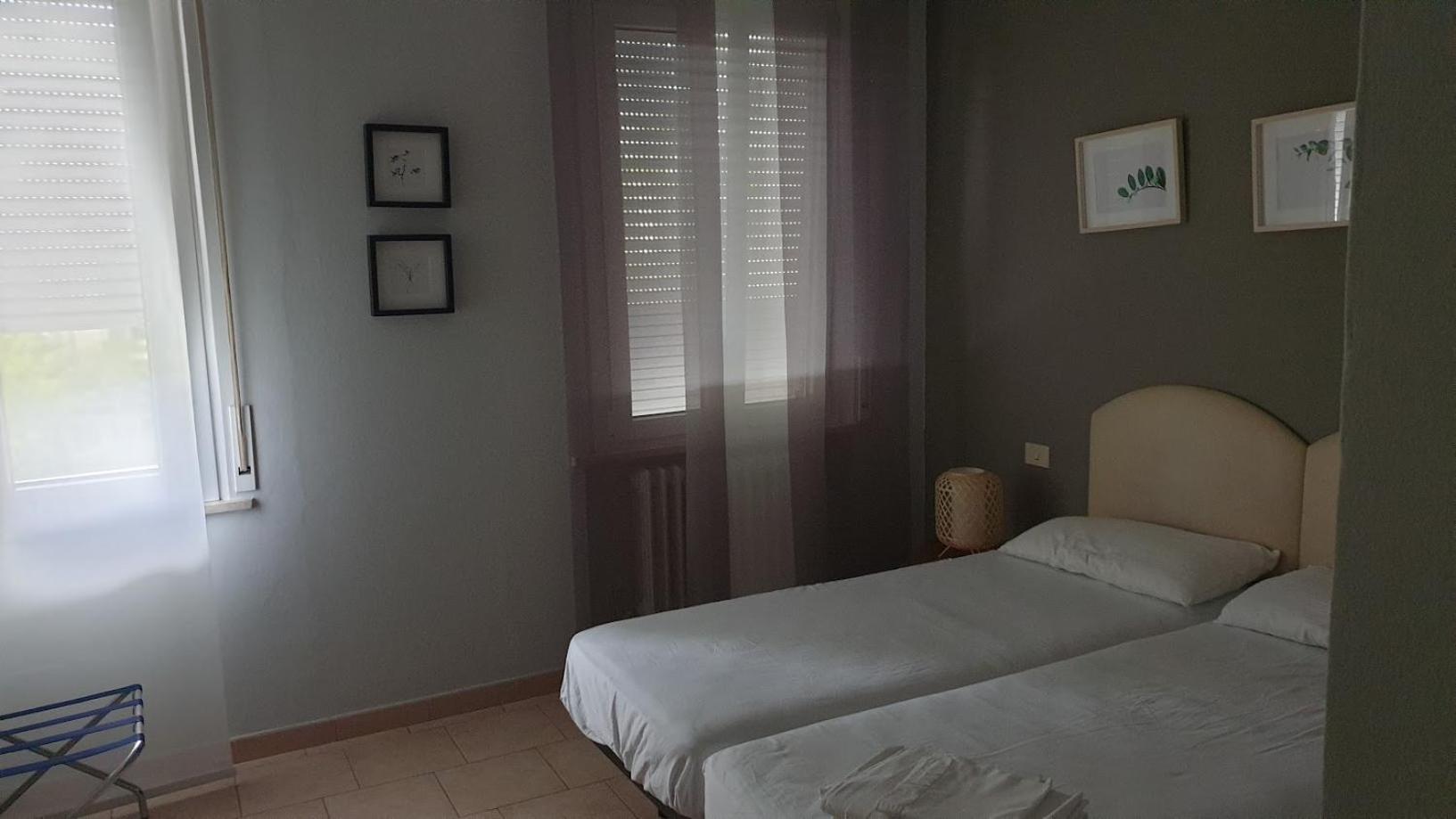 Residence Appartamenti Casa Vacanze Abbazia Pesaro Bagian luar foto